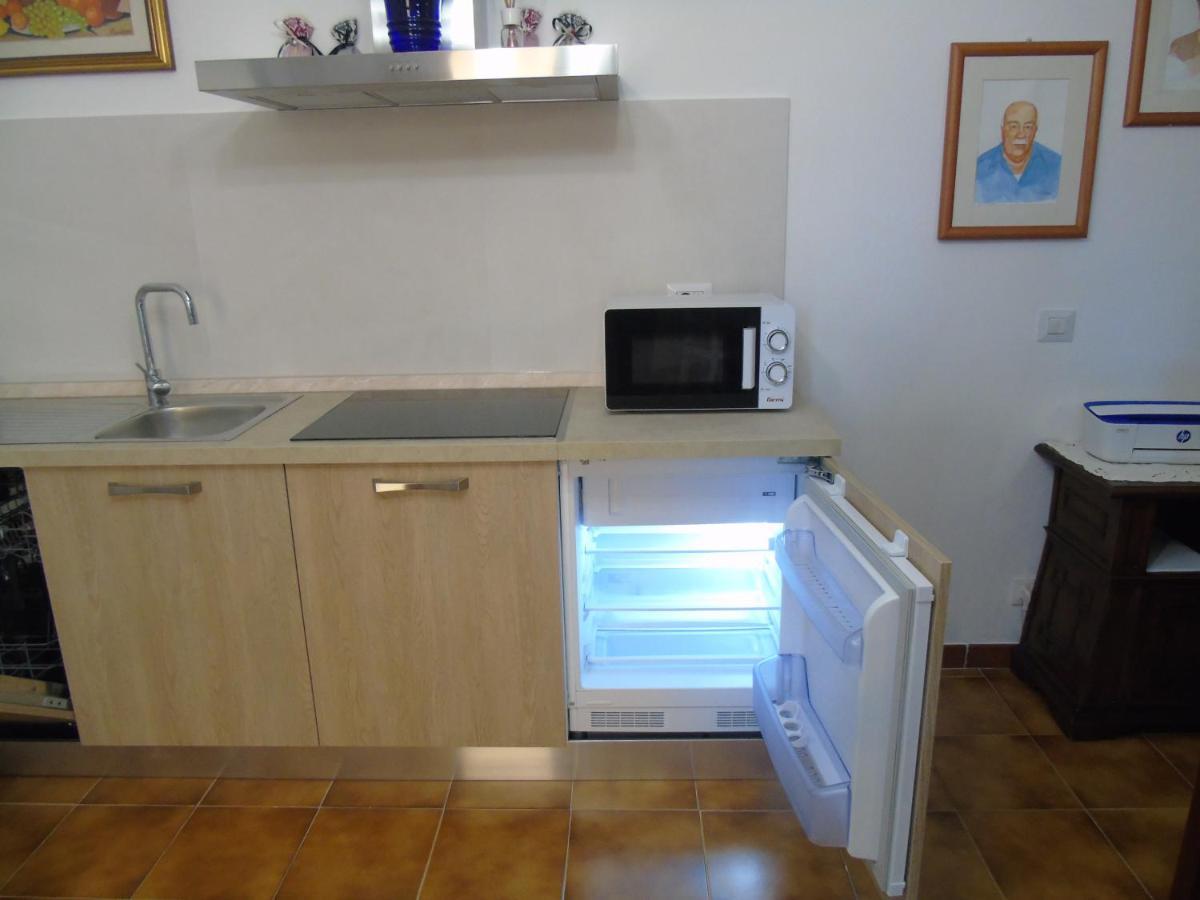 Casa Vacanza Lihele - Locazione Turistica Castelsardo Εξωτερικό φωτογραφία